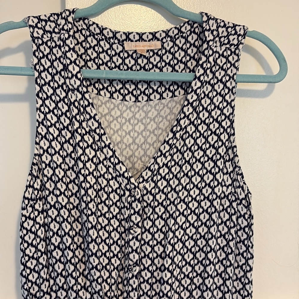 Skies Are Blue Navy & White Geometric Sleeveless Jumpsuit with Tie Waist. Size S - Picture 3 of 11